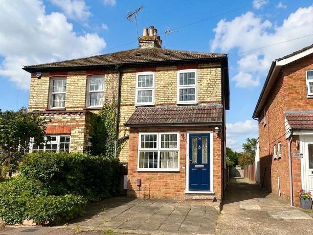 2 bedroom semi detached house for sale