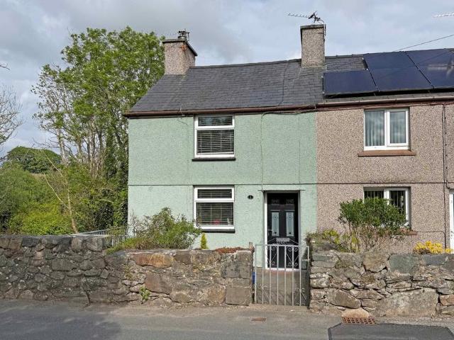 2 bedroom semi detached house for sale