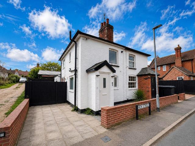 2 bedroom semi detached house for sale