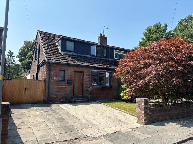 2 bedroom semi detached house for sale