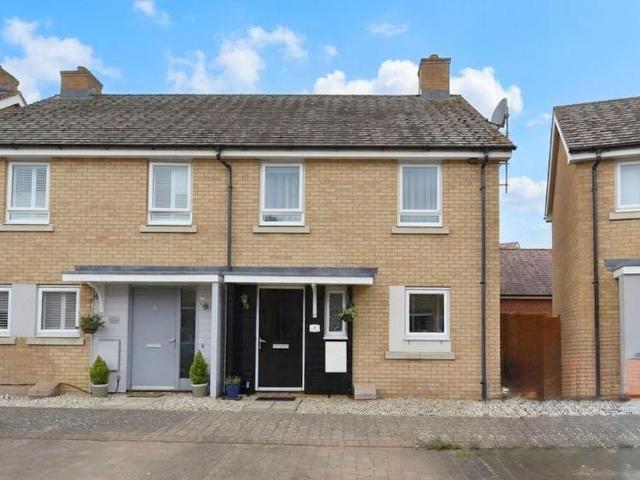 2 bedroom semi detached house for sale