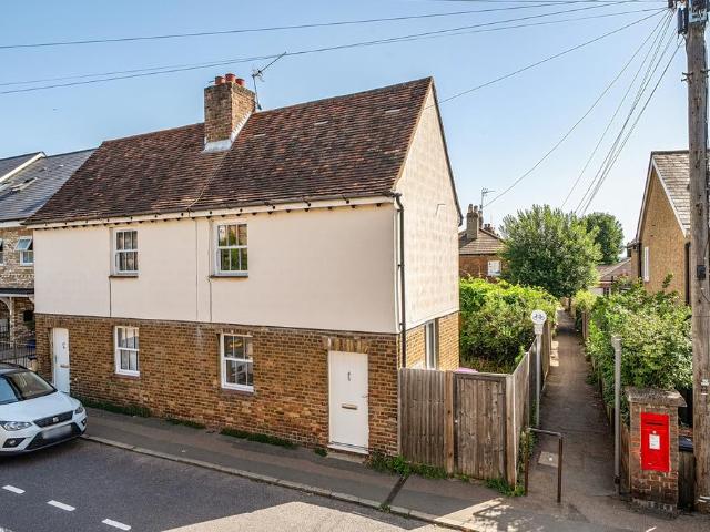2 bedroom semi detached house for sale