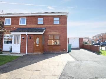 3 bedroom semi detached house for sale