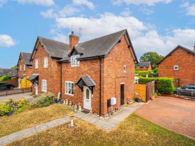 2 bedroom semi detached house for sale