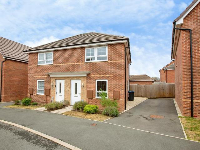 2 bedroom semi detached house for sale