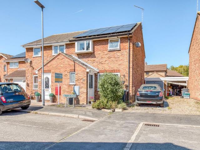 2 bedroom semi detached house for sale