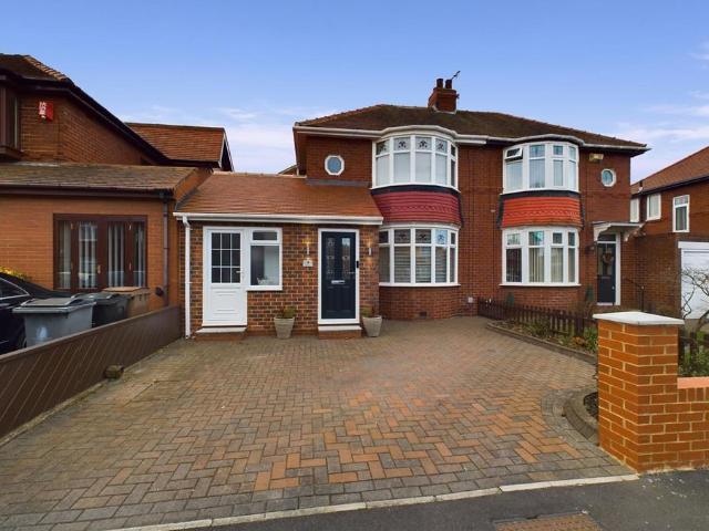 2 bedroom semi detached house for sale