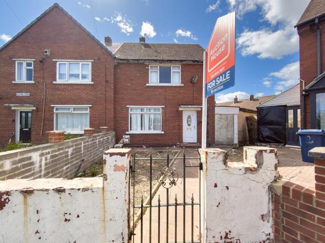 2 bedroom semi detached house for sale