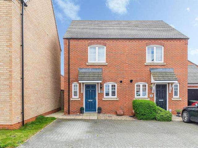 2 bedroom semi detached house for sale