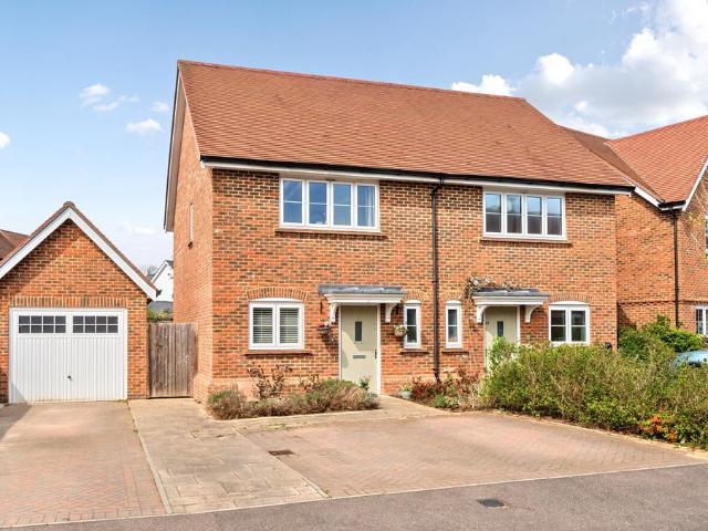 2 bedroom semi detached house for sale