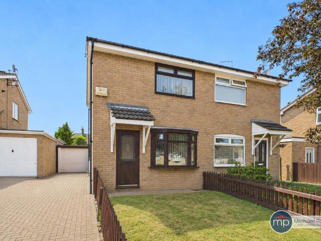 2 bedroom semi detached house for sale