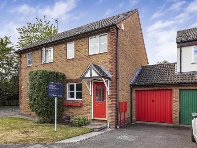 2 bedroom semi detached house for sale