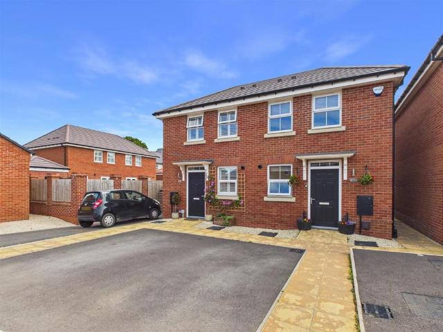 2 bedroom semi detached house for sale