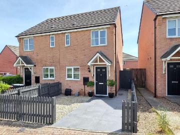 2 bedroom semi detached house for sale