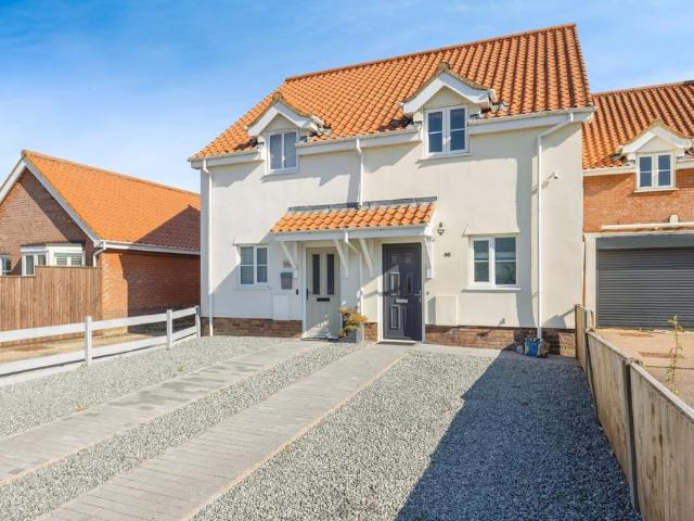 2 bedroom semi detached house for sale