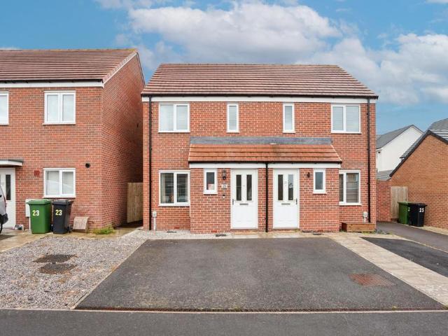 2 bedroom semi detached house for sale