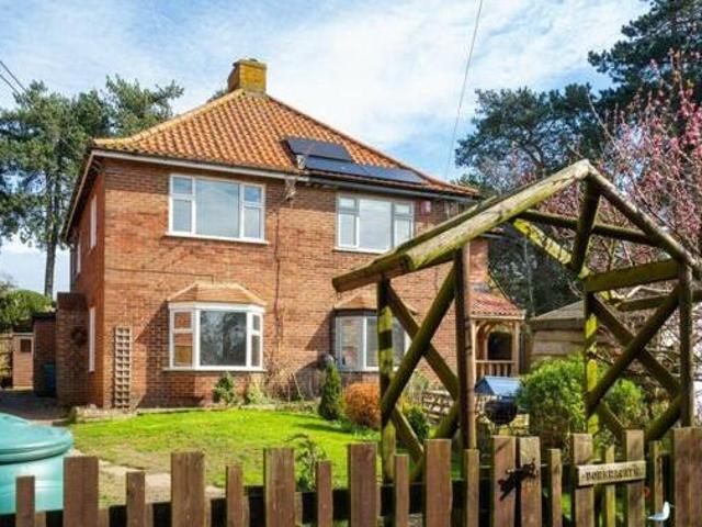 2 Bedroom Semi detached House For Sale In Blakeney, Holt