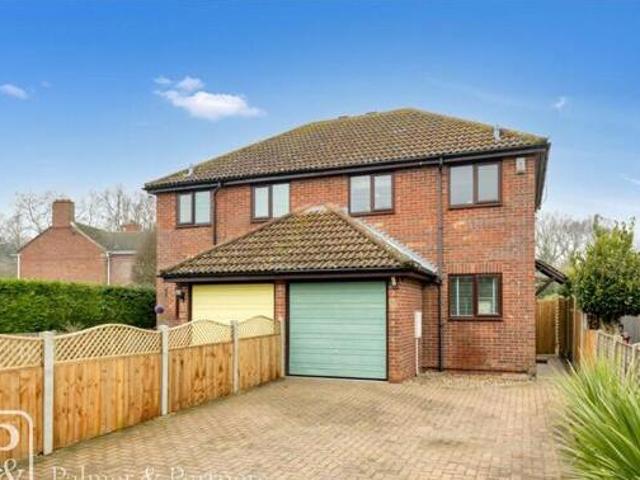2 Bedroom Semi detached House For Sale In Colchester, Essex