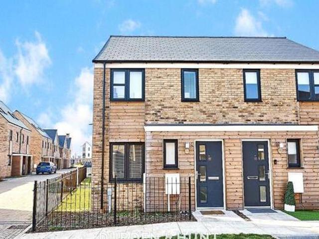 2 Bedroom Semi detached House For Sale In Colchester