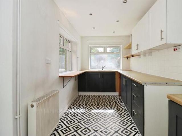 2 bedroom semi detached house for sale in Soundwell Road, Bristol, BS16
