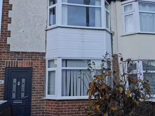 2 bedroom semi detached house for rent in York Road, Derby, De.