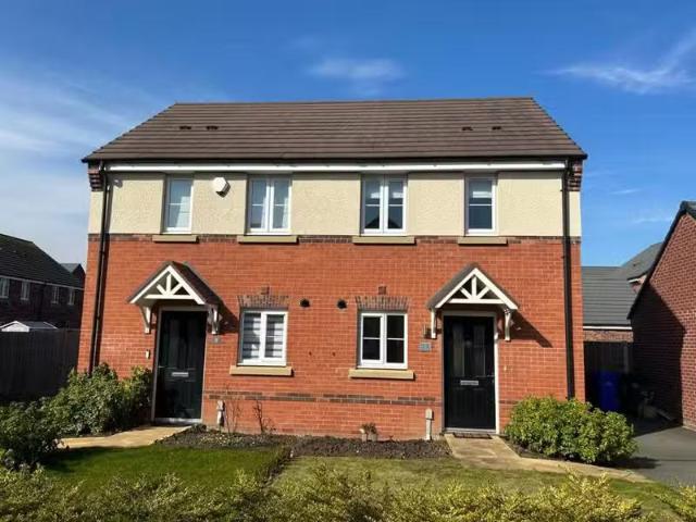 2 bedroom semi detached house for rent in Barley Road, Burton.