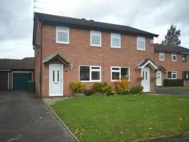2 bedroom semi detached house for rent in Caldeford Avenue, Sh.