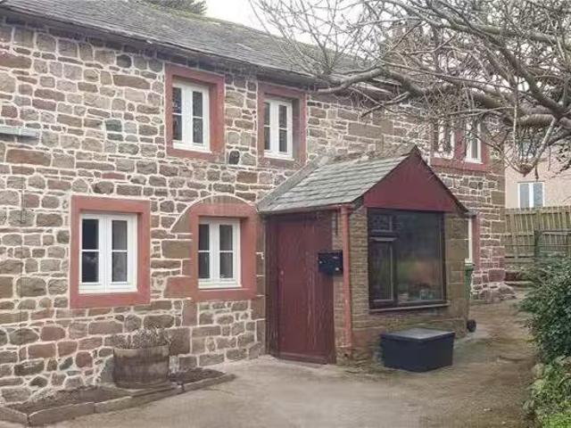 2 bedroom semi detached house for rent in Cherry Tree, Kirkby.