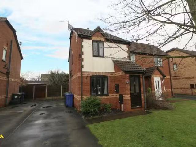 2 bedroom semi detached house for rent in Church Meadow Road.