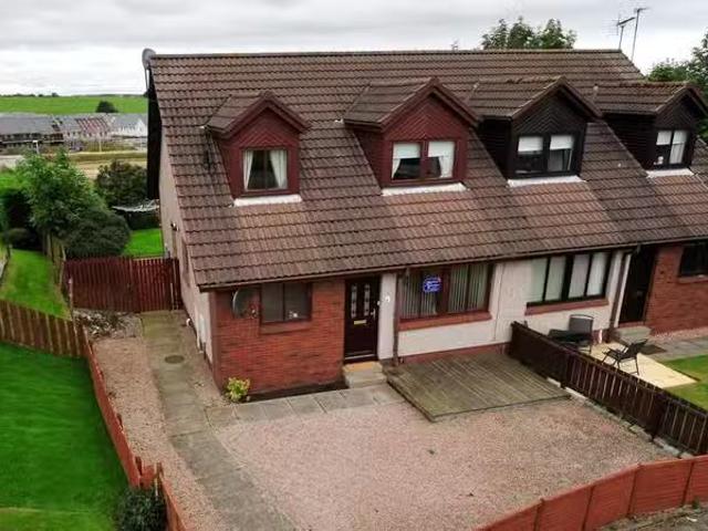 2 bedroom semi detached house for rent in Cypress Grove, Bridg.