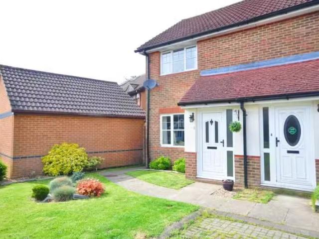 2 bedroom semi detached house for rent in Drake Avenue, Caterh.