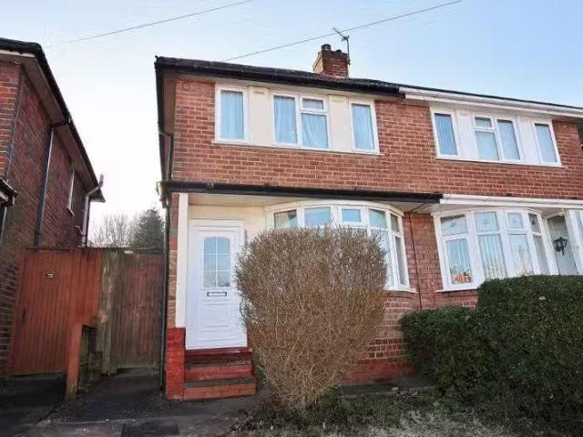 2 bedroom semi detached house for rent in Elm Terrace, Oldbury.