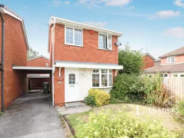 2 bedroom semi detached house for rent in Hewitt Grove, Wincha.