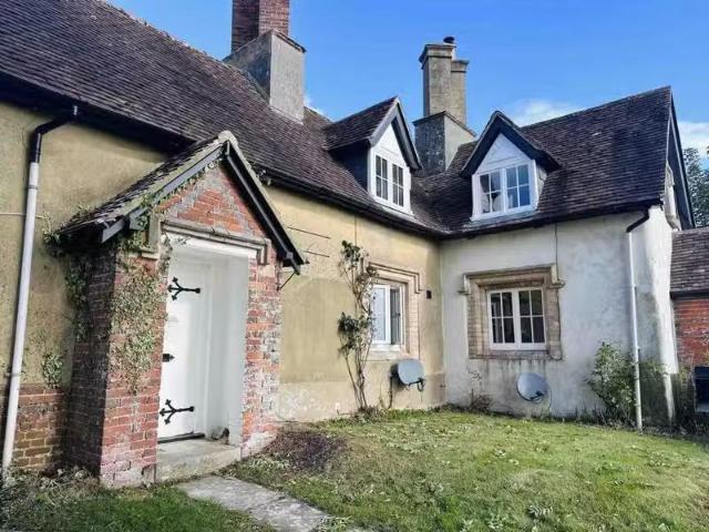 2 bedroom semi detached house for rent in Lawrence Lane, Witch.
