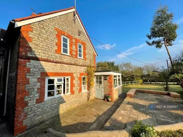 2 bedroom semi detached house for rent in Lower Zeals, Zeals.