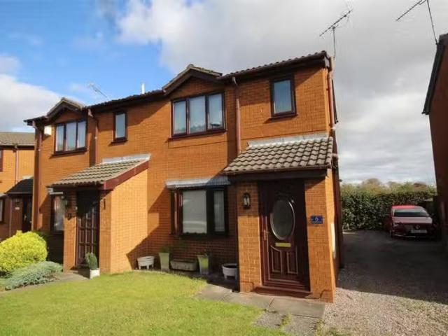 2 bedroom semi detached house for rent in Mayfield Mews, Buckl.