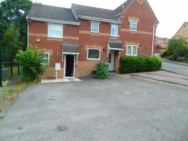 2 bedroom semi detached house for rent in Newham Close, Heanor.