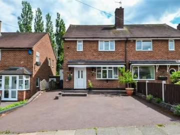 2 bedroom semi detached house for rent in Ormscliffe Road, Red.