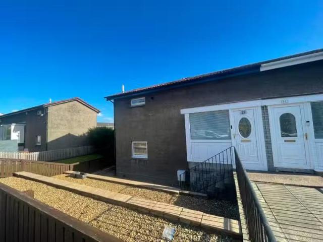 2 bedroom semi detached house for rent in Rae Street, Cowdenbe.