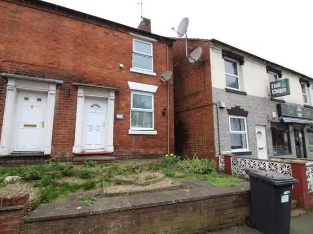 2 bedroom semi detached house for rent in Sutton Road, Kidderm.