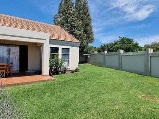 2 Bedroom semi detached rented in Broadacres, Sandton