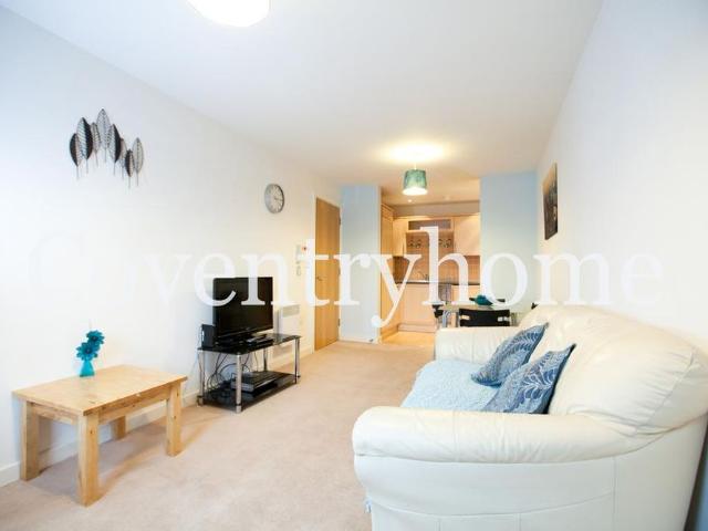 2 bedroom serviced apartment to rent