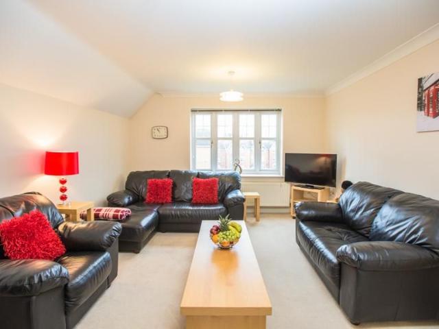 2 bedroom serviced apartment to rent
