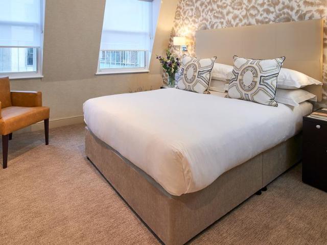 2 bedroom serviced apartments to rent