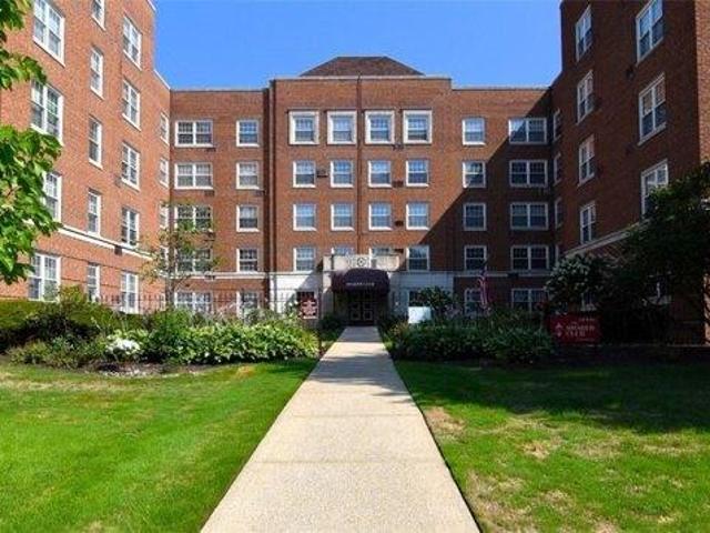 2 bedroom, Shaker Heights OH 44122 104900838