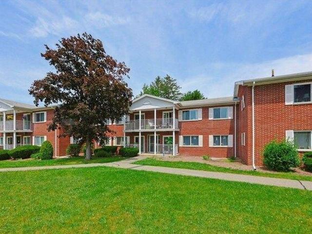 2 bedroom, Sharon MA 02067 104834523