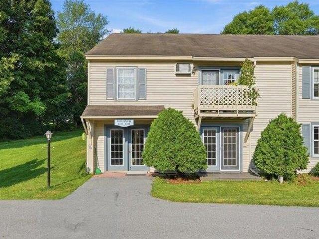 2 bedroom, Shelburne VT 05482 105478477