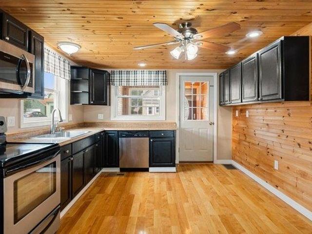 2 bedroom, Sheldon VT 05483 105591371