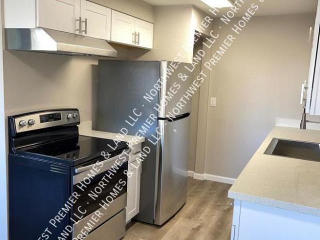 2 bedroom, Silverdale WA 98383 LS104969236
