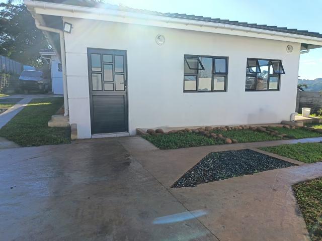 2 Bedroom Simplex To Let in Greenwood Park